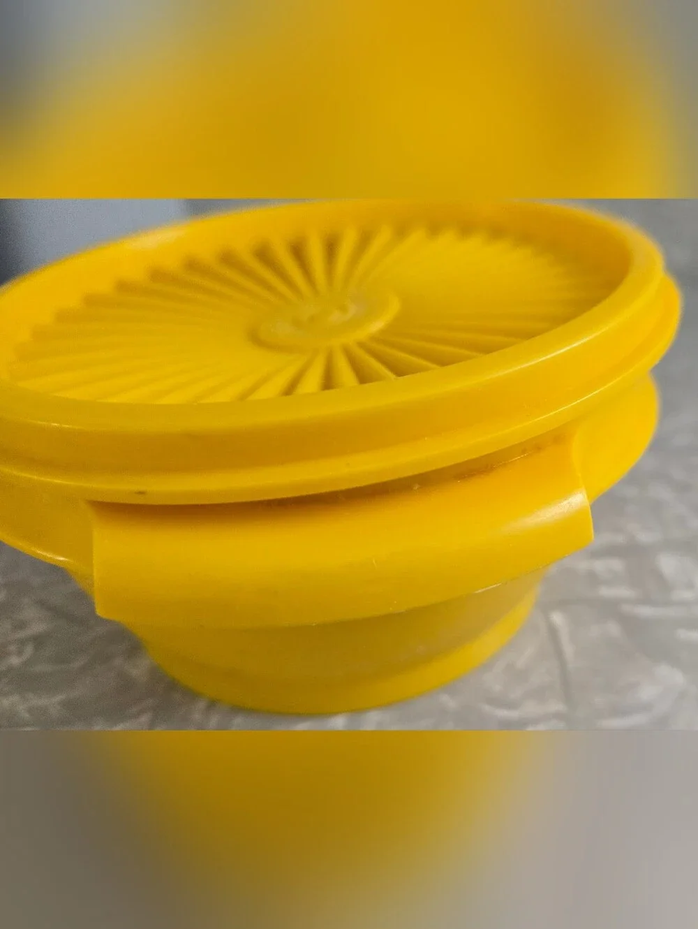 Vintage Tupperware Servalier Bowls Yellow Set Of 2 1323-8